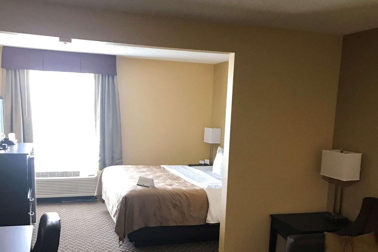 Quality Inn & Suites Mendota Near I-39 Экстерьер фото