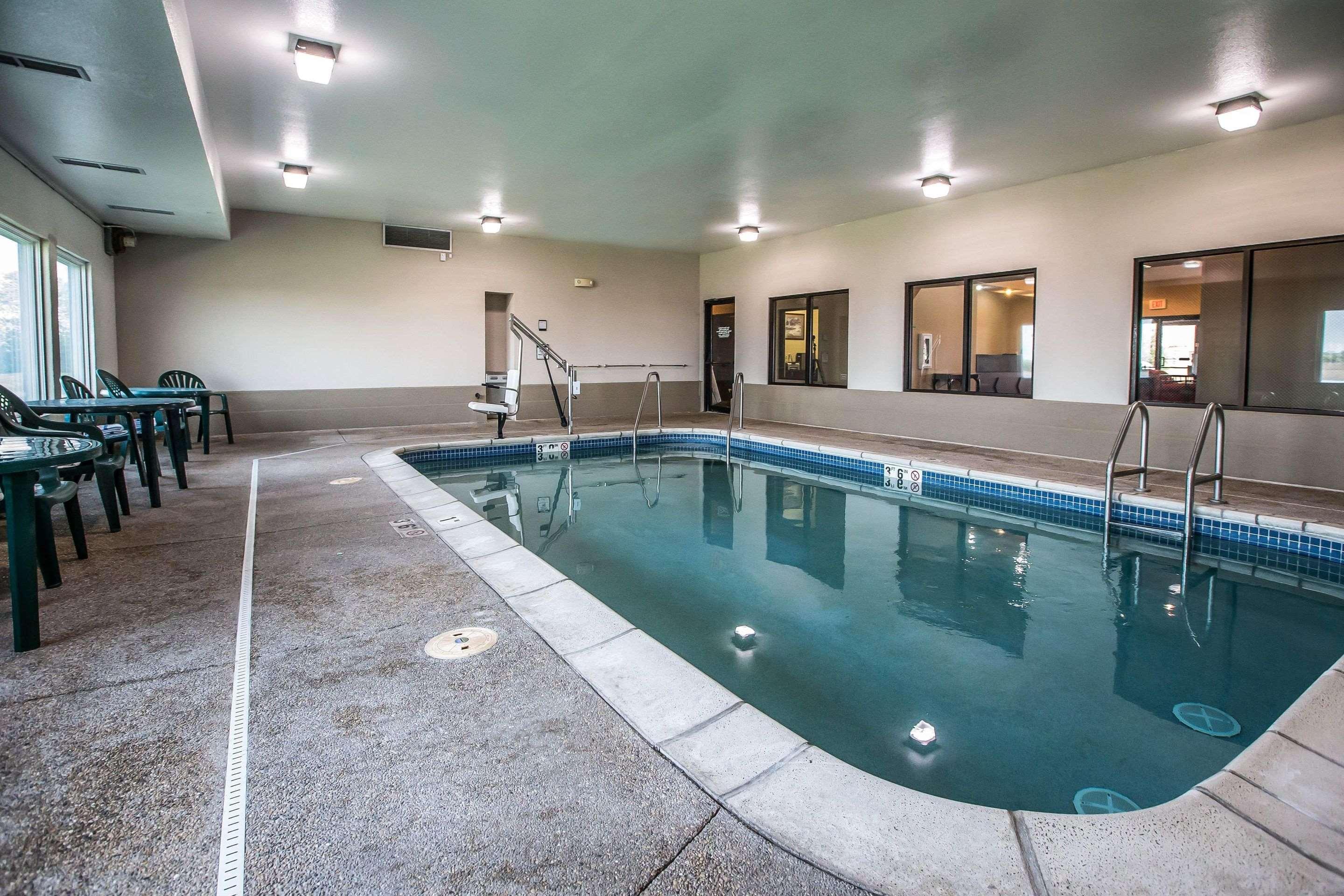 Quality Inn & Suites Mendota Near I-39 Экстерьер фото