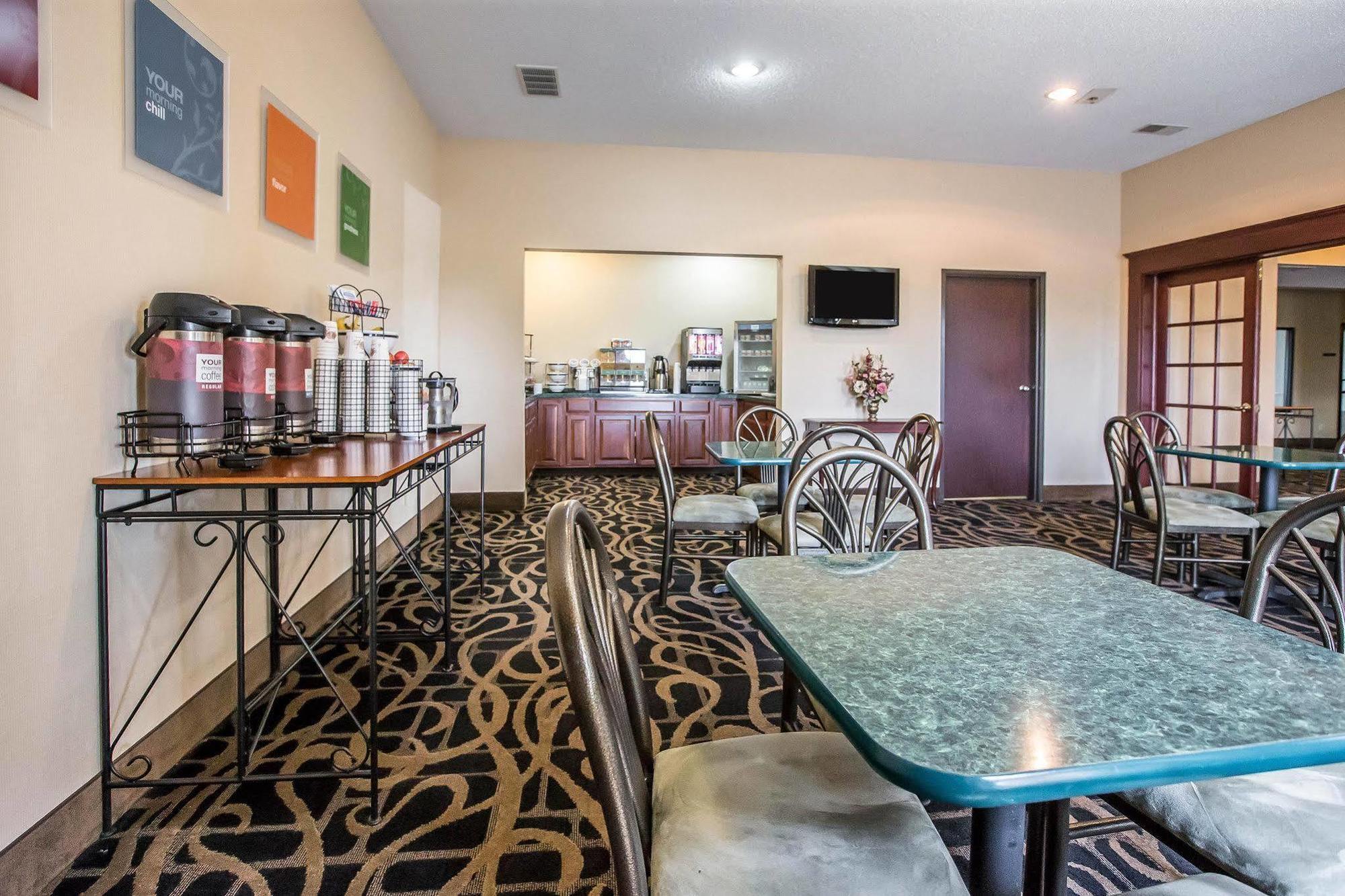 Quality Inn & Suites Mendota Near I-39 Экстерьер фото